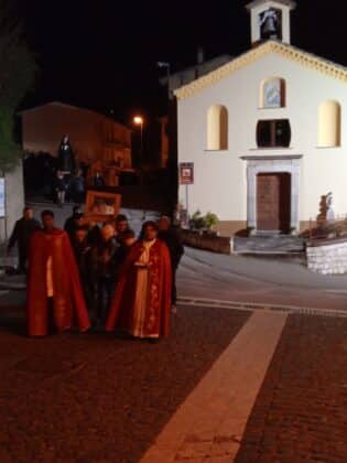 Via Crucis Carife